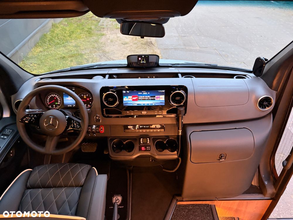 Mercedes-Benz Sprinter 519 - 17