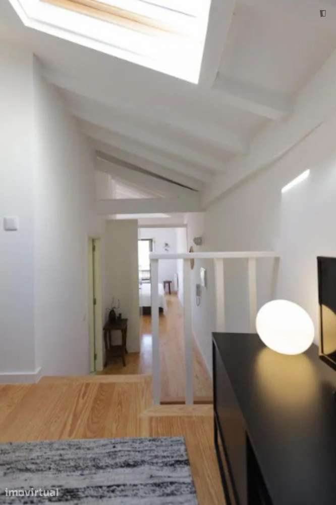 Apartamento com 1 quartos - localizado em São Nicolau Porto - Grande imagem: 3/13