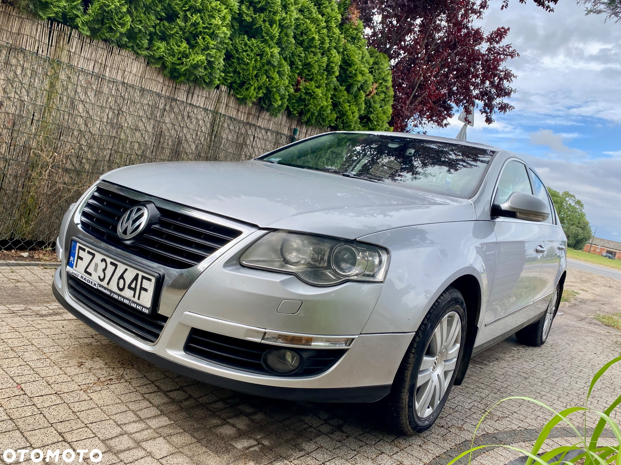 Volkswagen Passat - 13