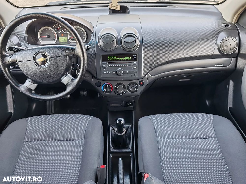 Chevrolet Aveo - 8