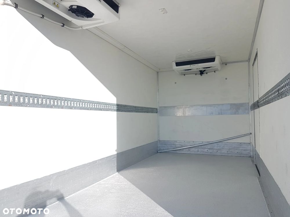 Iveco DAILY 72-180 WINDA 8EP CHŁODNIA AGREGAT IZOTERMA 4,21x2,09x2,10 GRZANIE THERMO KING V-500 MAX DMC 7,2 TONY - 20