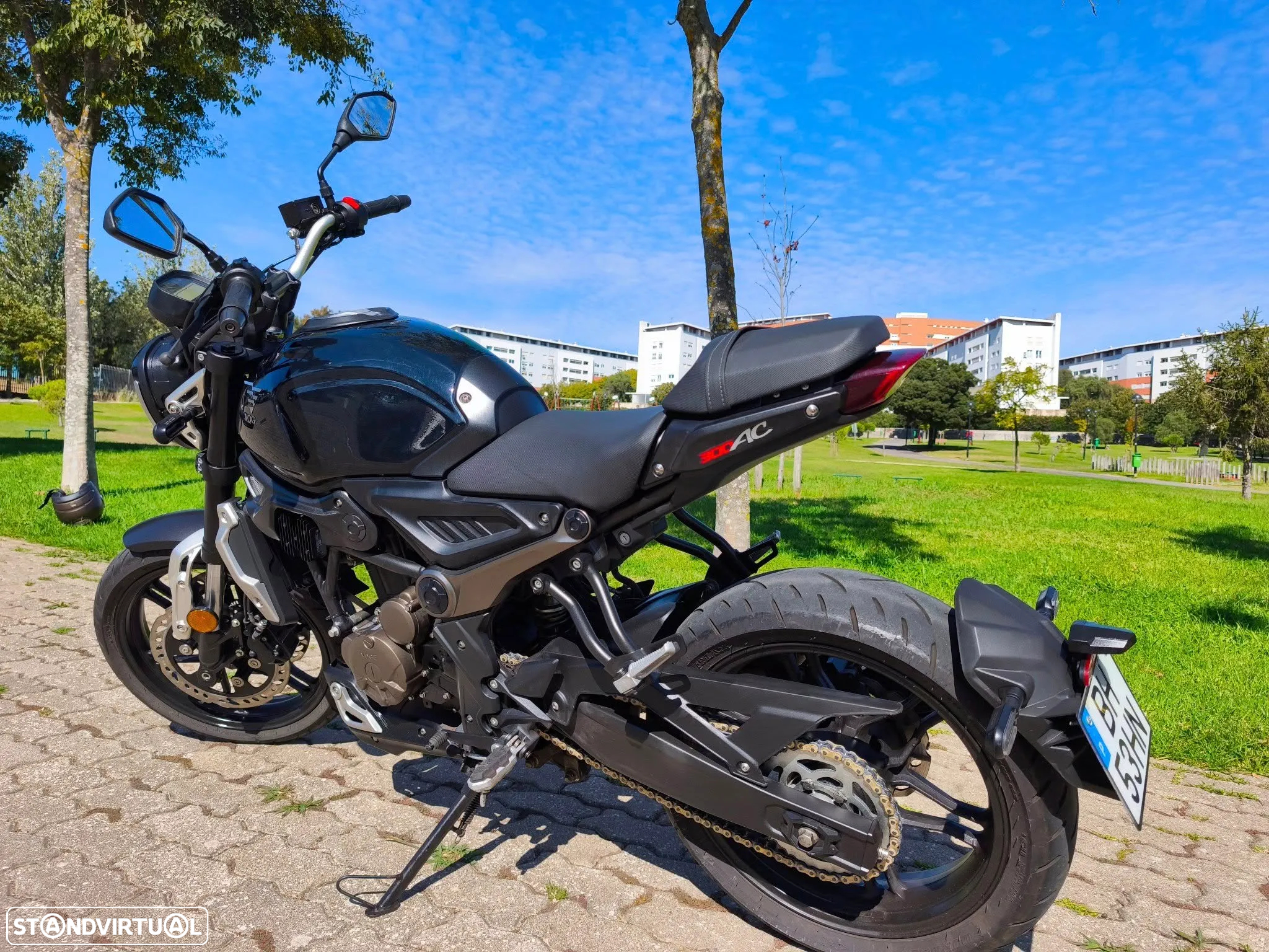 Voge 300AC - 8