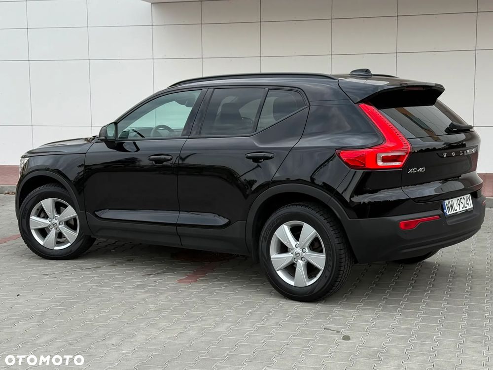 Volvo XC 40 T3 Momentum - 5