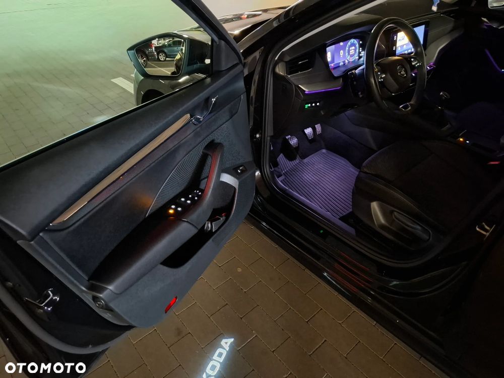 Skoda Octavia 1.5 TSI ACT Style - 33