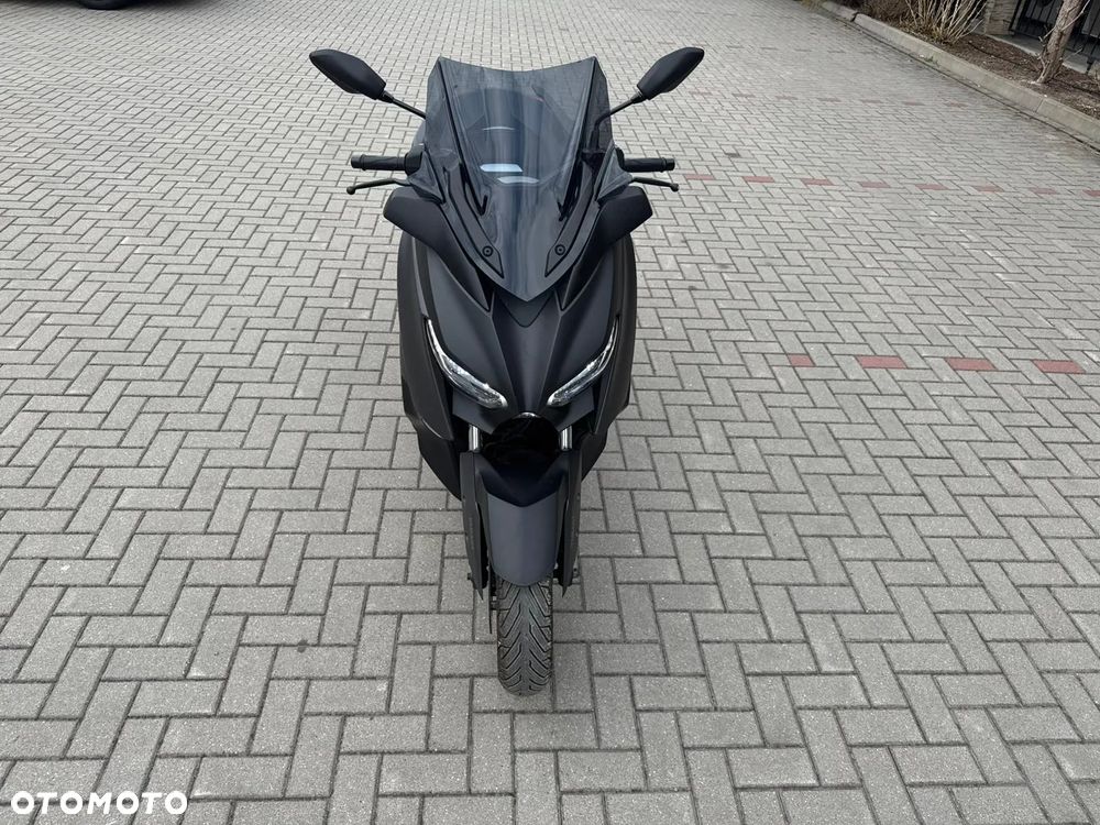Yamaha X-max - 12