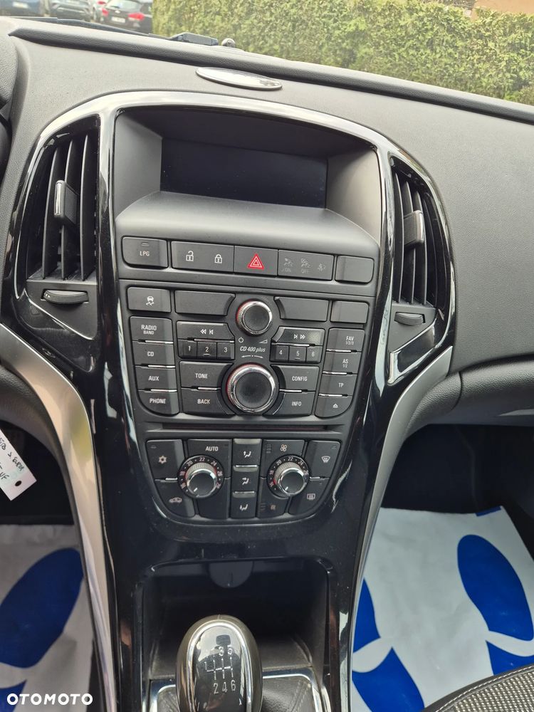 Opel Astra 1.4 T Cosmo S&S EU6 - 15