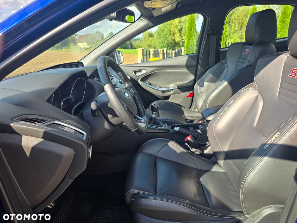 Ford Focus 2.0 EcoBoost ST mit Leder-Exclusiv-Paket - 5