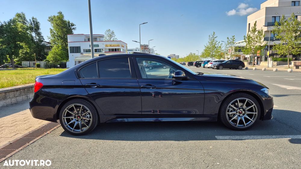 BMW Seria 3 320i xDrive AT - 4
