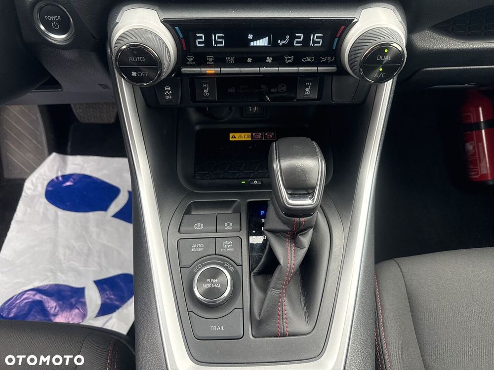Toyota RAV4 - 23