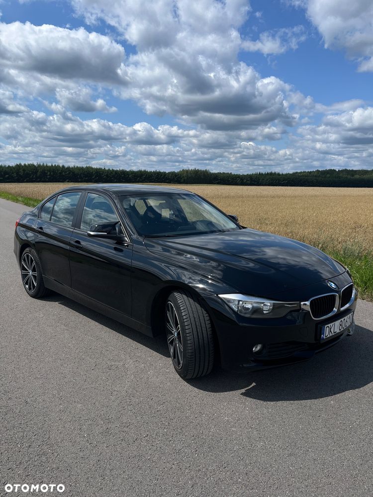 BMW Seria 3 316i - 1