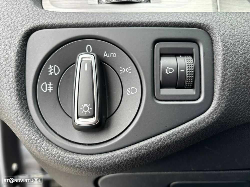 VW Golf 1.6 TDi R-Line - 19