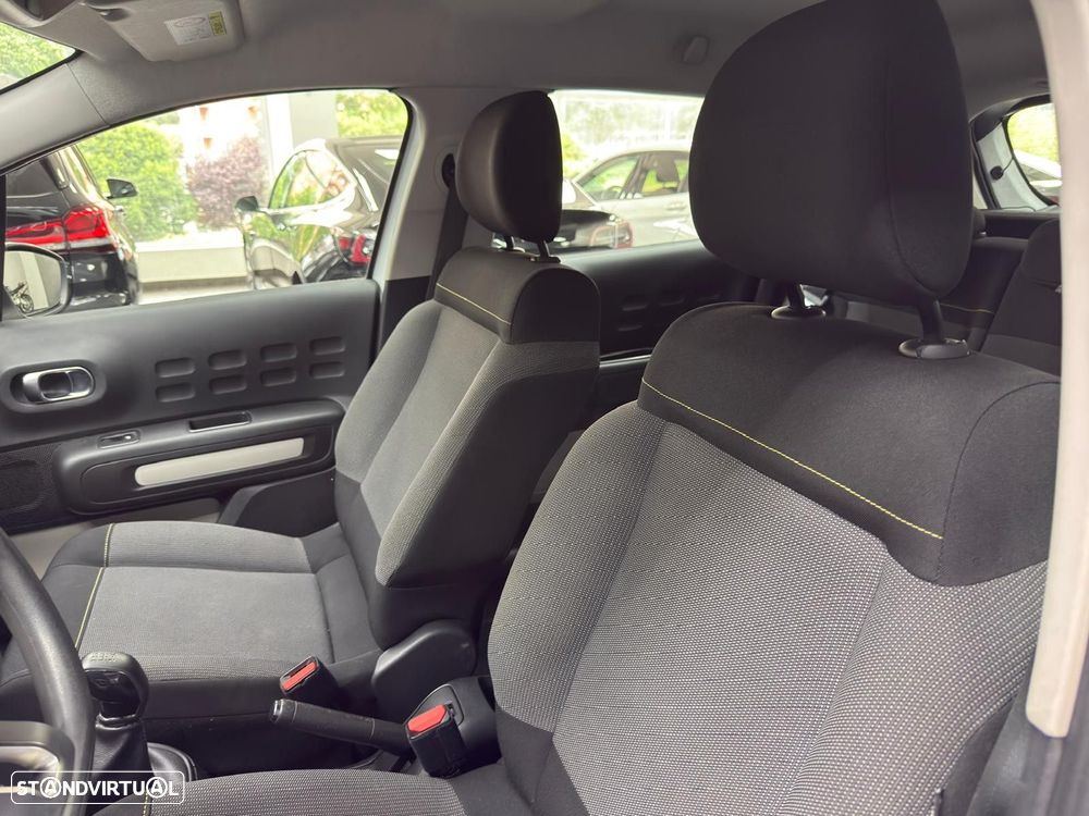 Citroën C3 1.2 PureTech Shine - 24