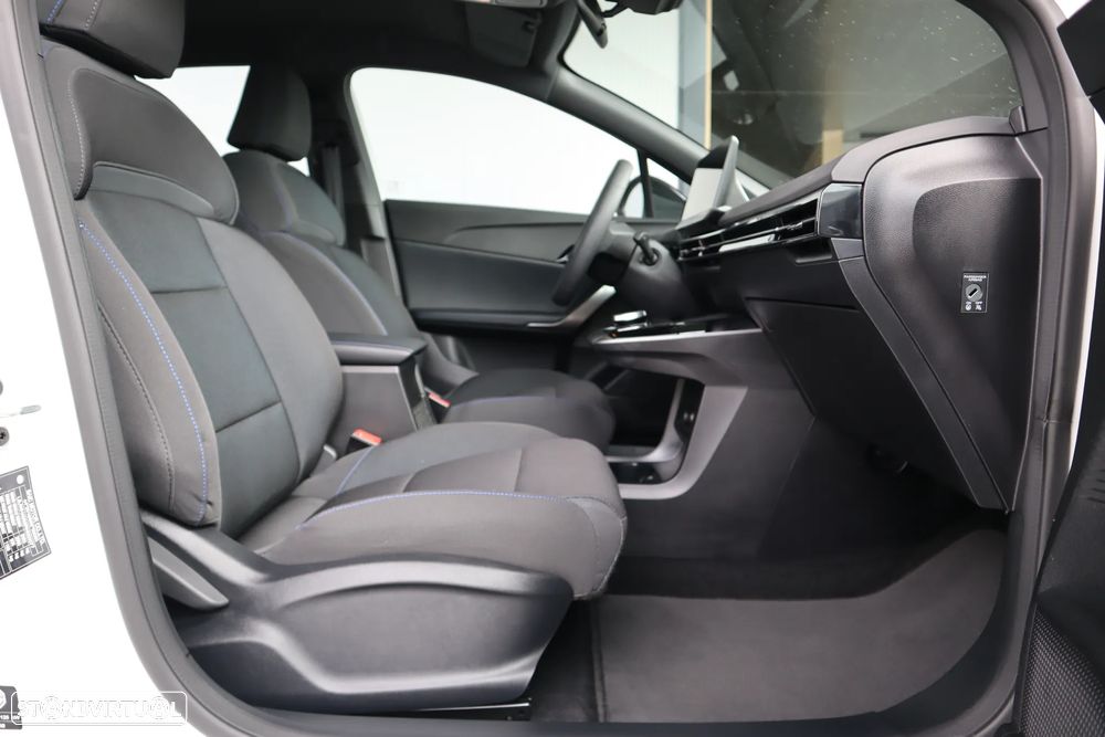 MG MG4 51 kWh Standard - 18