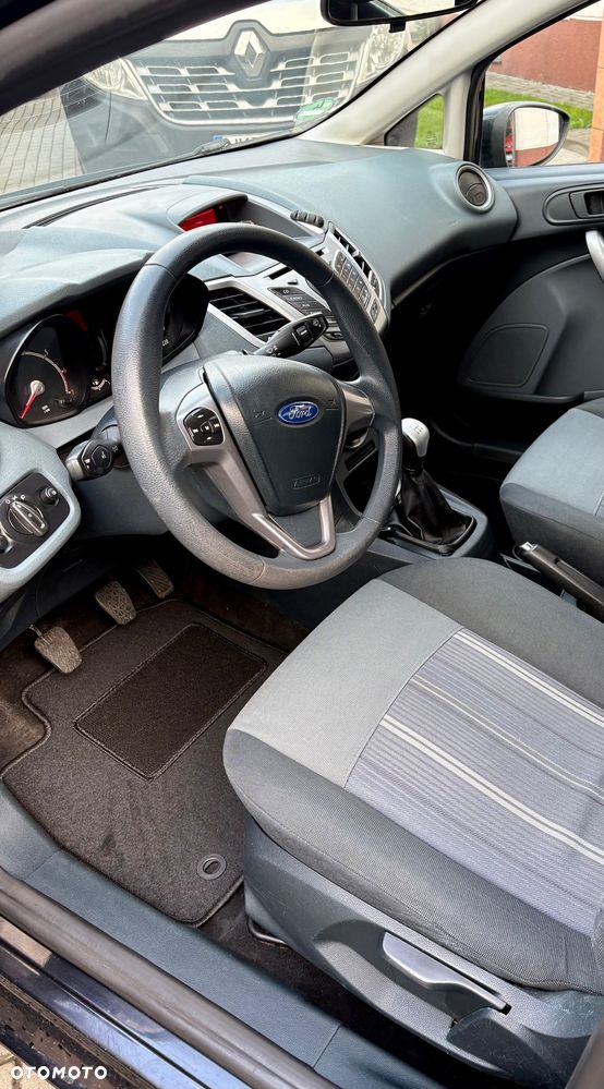 Ford Fiesta 1.25 Ambiente - 8
