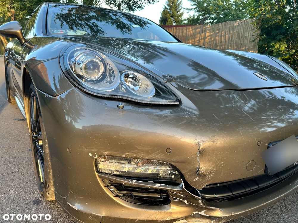 Porsche Panamera Diesel - 12