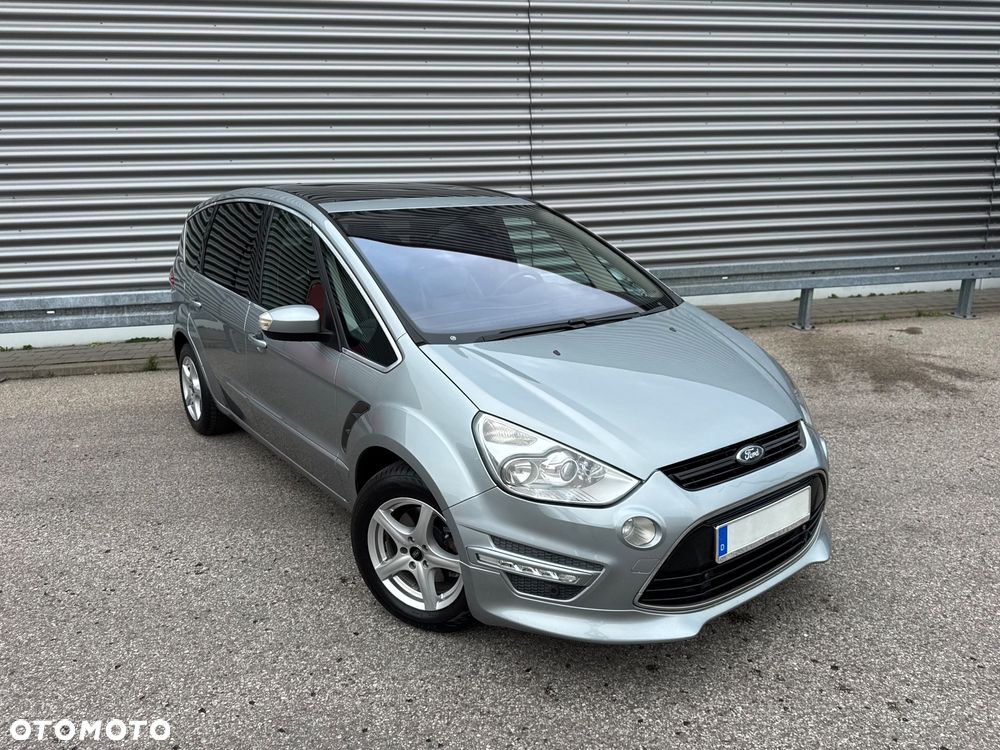Ford S-Max - 12