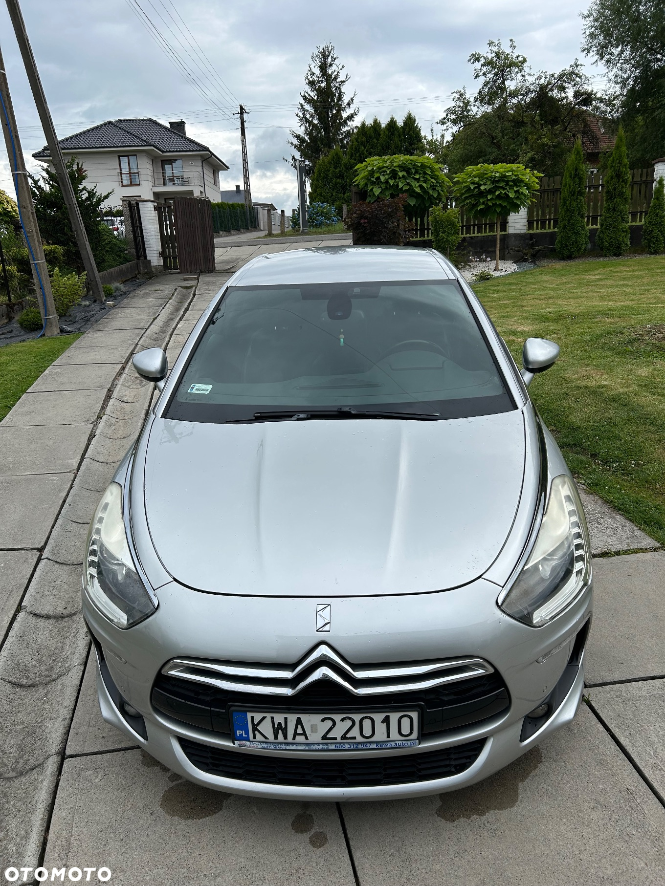 Citroën DS5 e-HDi 110 EGS6 Chic - 8