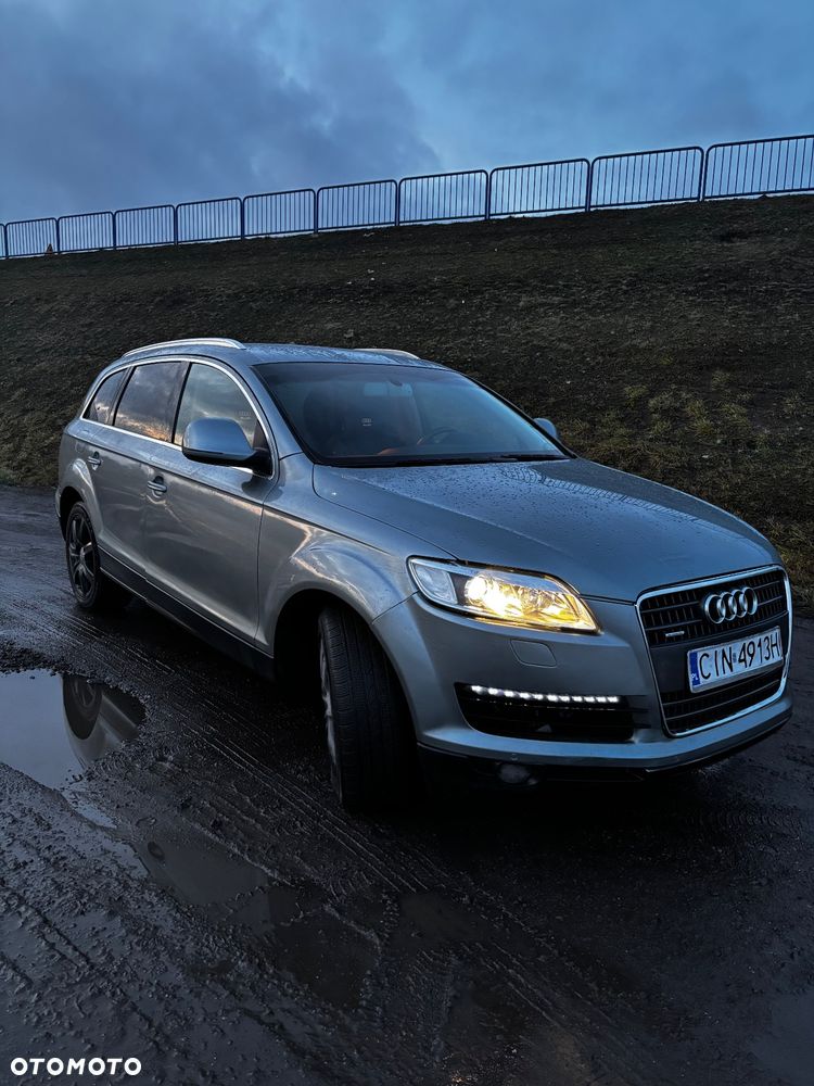 Audi Q7 3.0 TDI DPF quattro tiptronic - 1