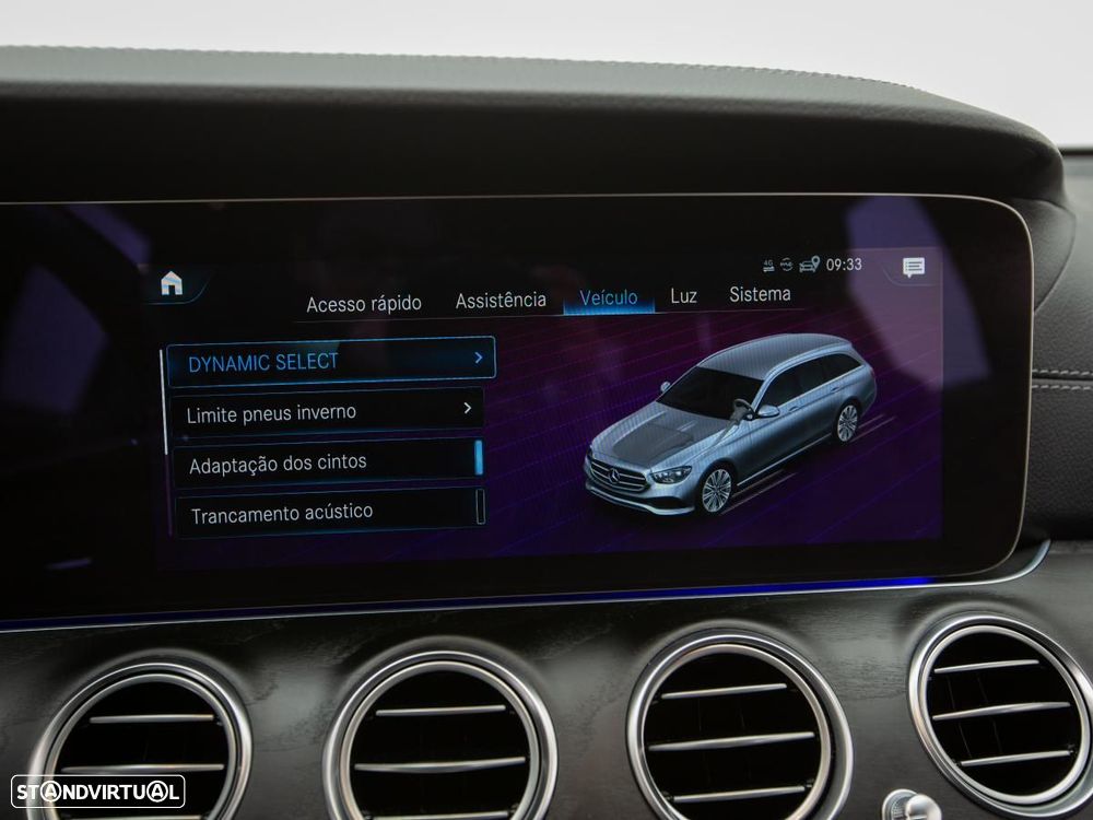 Mercedes-Benz E 300 de AMG Line - 35