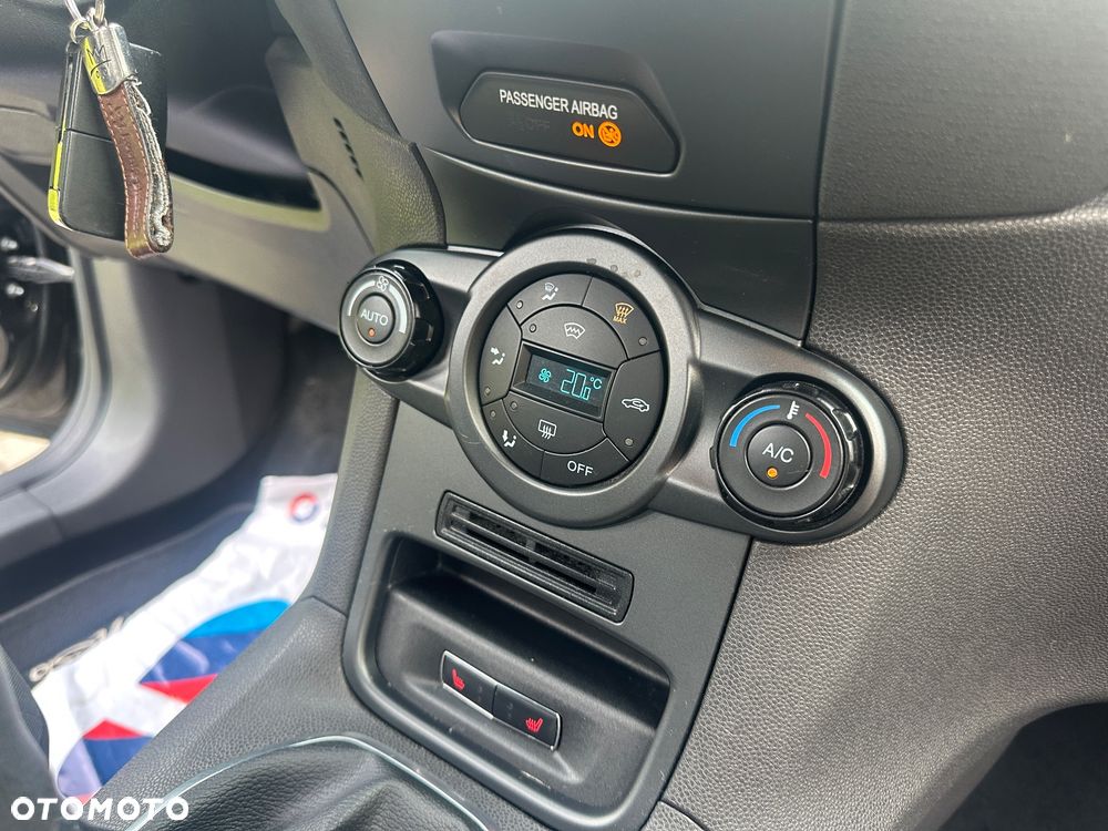 Ford Fiesta 1.25 Platinium X - 27