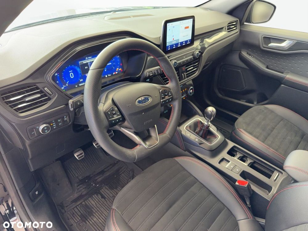 Ford Kuga - 10