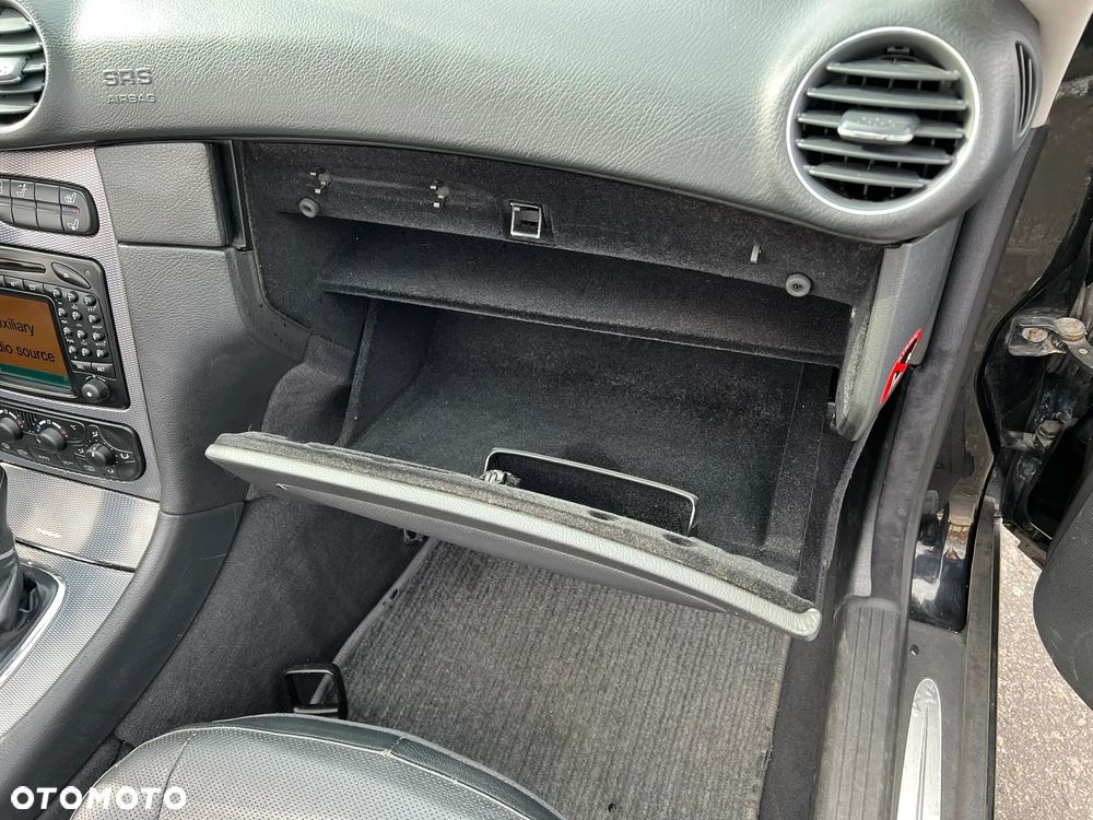 Mercedes-Benz CLK - 26