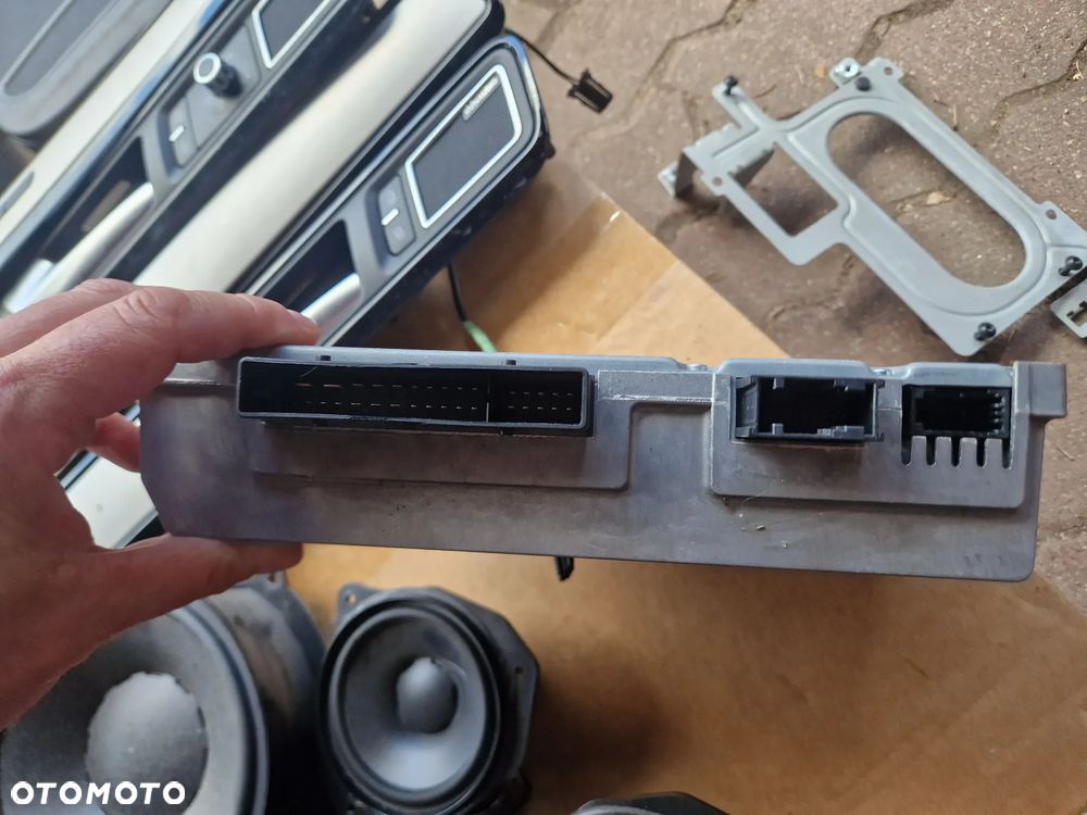 Volkswagen Touareg II Zestaw Audio 7P6035466 Komplet - 5
