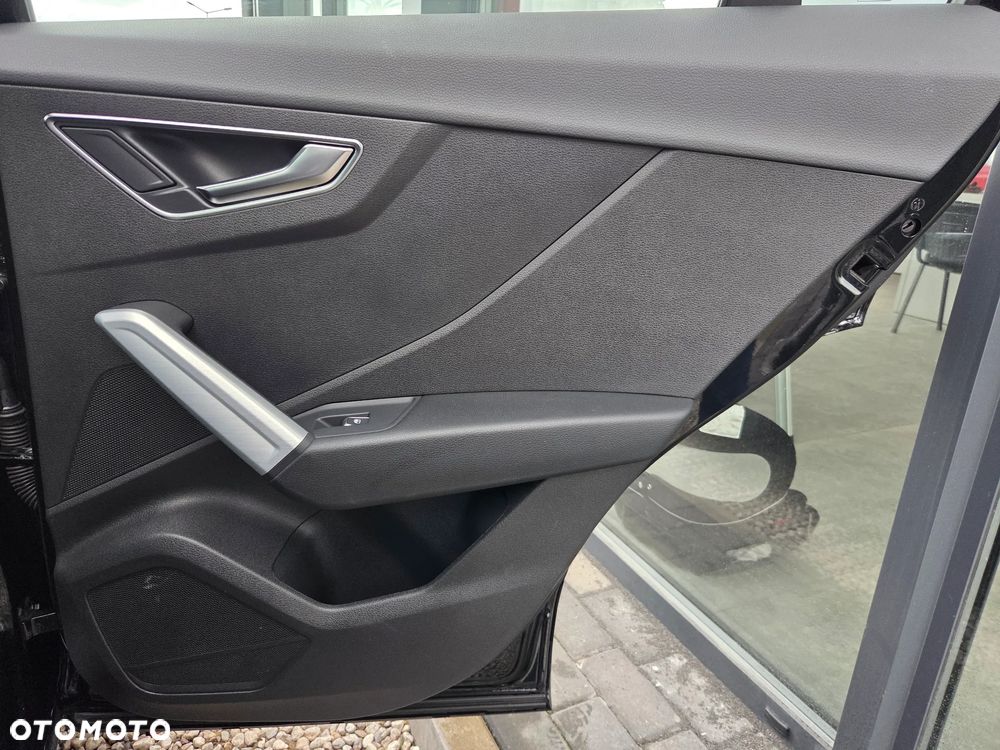 Audi Q2 35 TFSI S tronic design - 17
