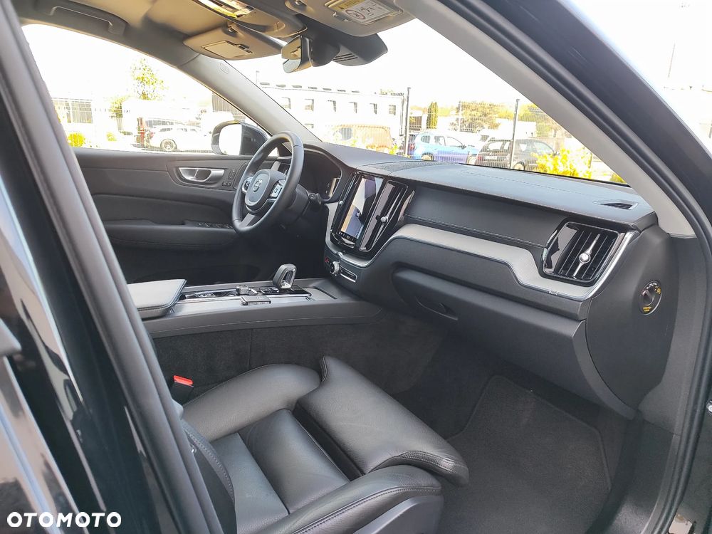 Volvo XC 60 T8 AWD Recharge Geartronic Inscription - 14