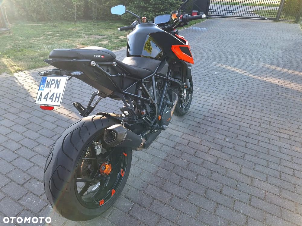KTM Super Duke - 1