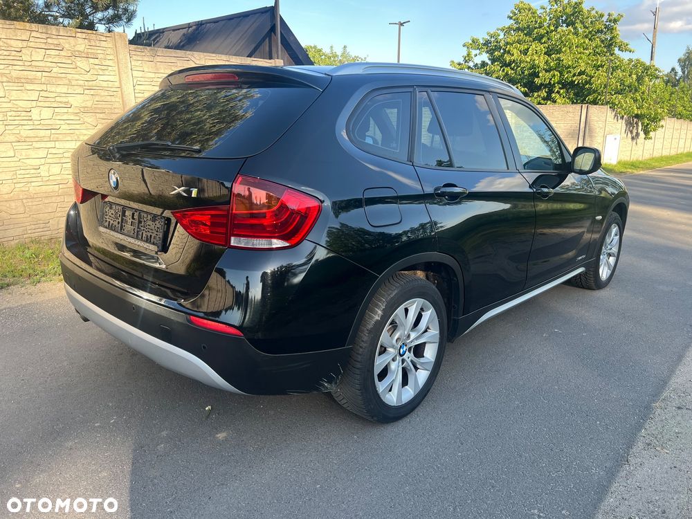 BMW X1 sDrive18d xLine - 9