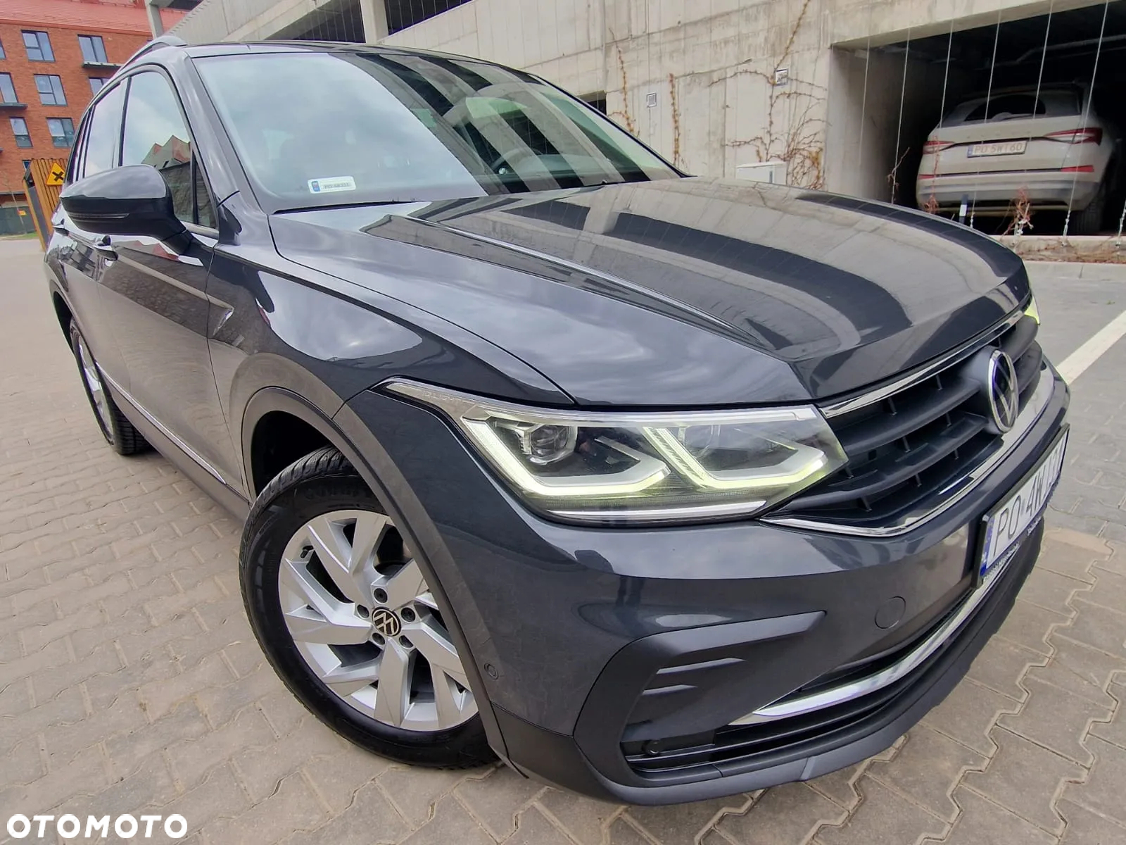 Volkswagen Tiguan 2.0 TDI SCR 4Mot Elegance DSG - 3