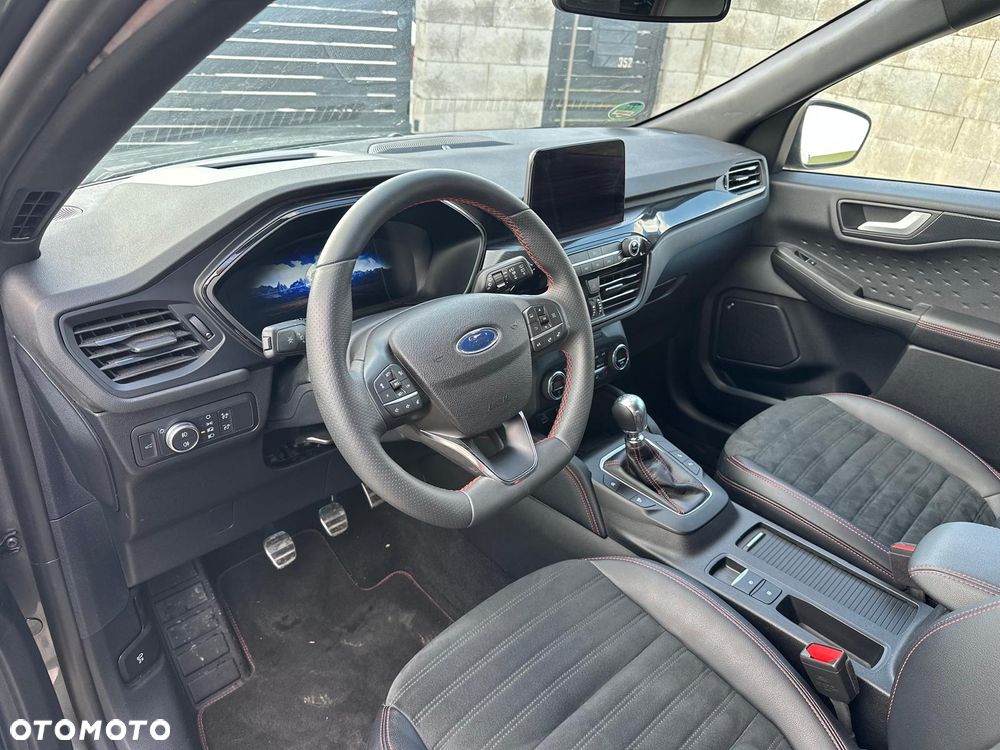 Ford Kuga 1.5 EcoBoost FWD ST-Line - 9