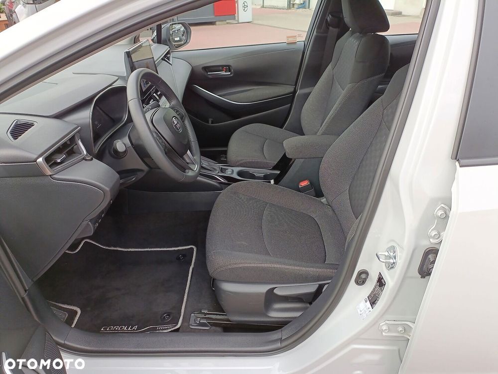 Toyota Corolla 1.8 Hybrid Comfort - 11