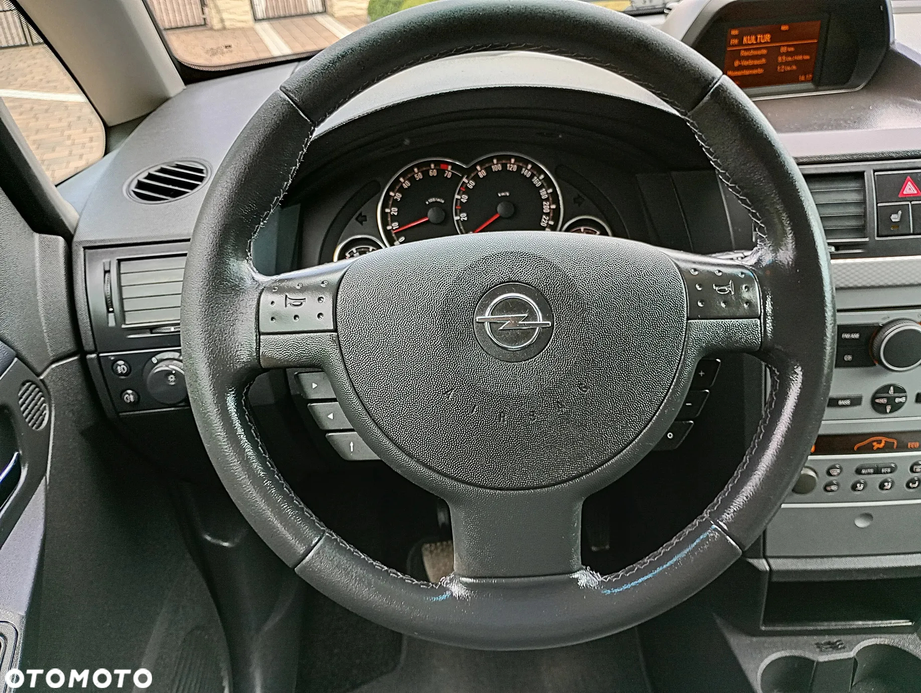 Opel Meriva 1.6 16V Easytronic - 28