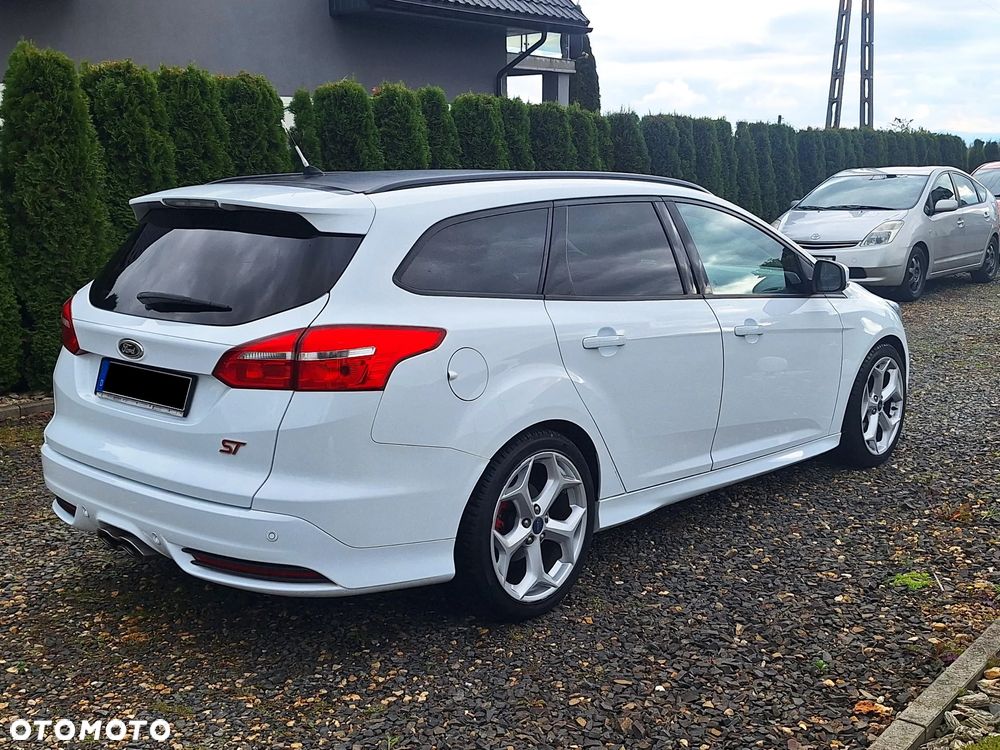 Ford Focus 2.0 TDCi ST - 3