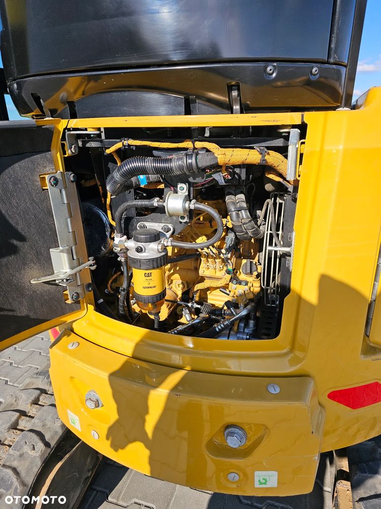 Caterpillar 302.7 - 10