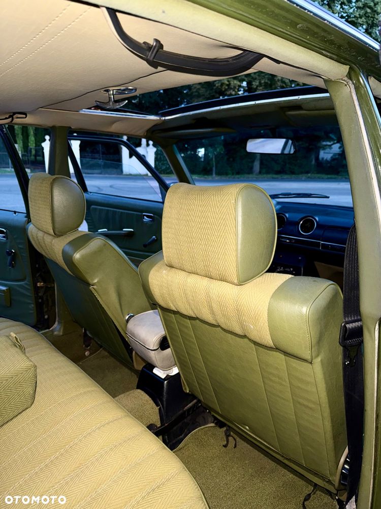 Mercedes-Benz W123 - 19