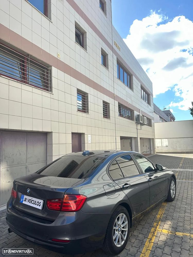 BMW 318 d - 1