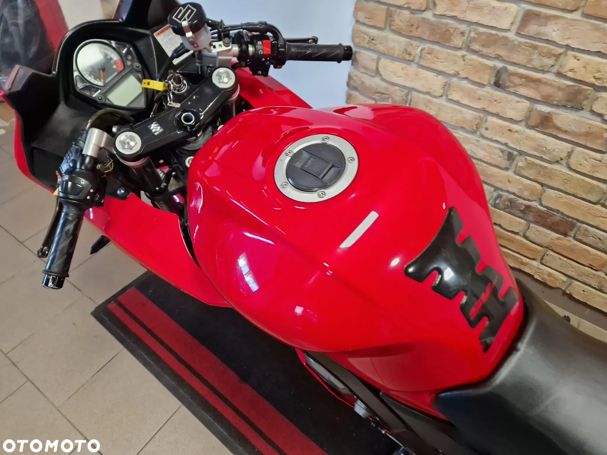 Suzuki SV - 27