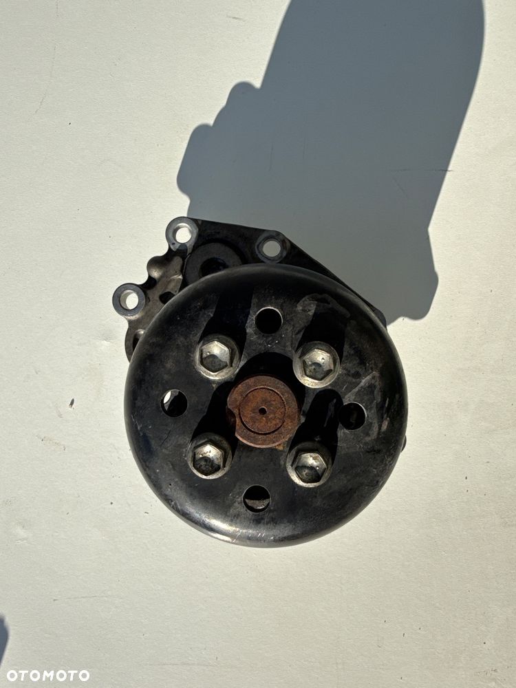 Pompa oleju Lexus Rcf Gsf 151A0-38010 2ur-gse - 1