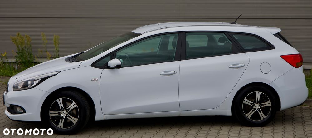 Kia Ceed 1.6 CRDi 128 Spirit - 8