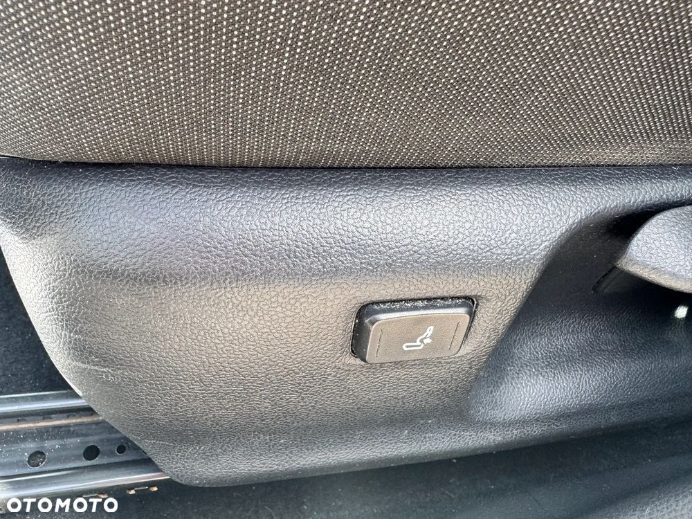 Toyota Corolla 1.8 Hybrid Comfort - 14