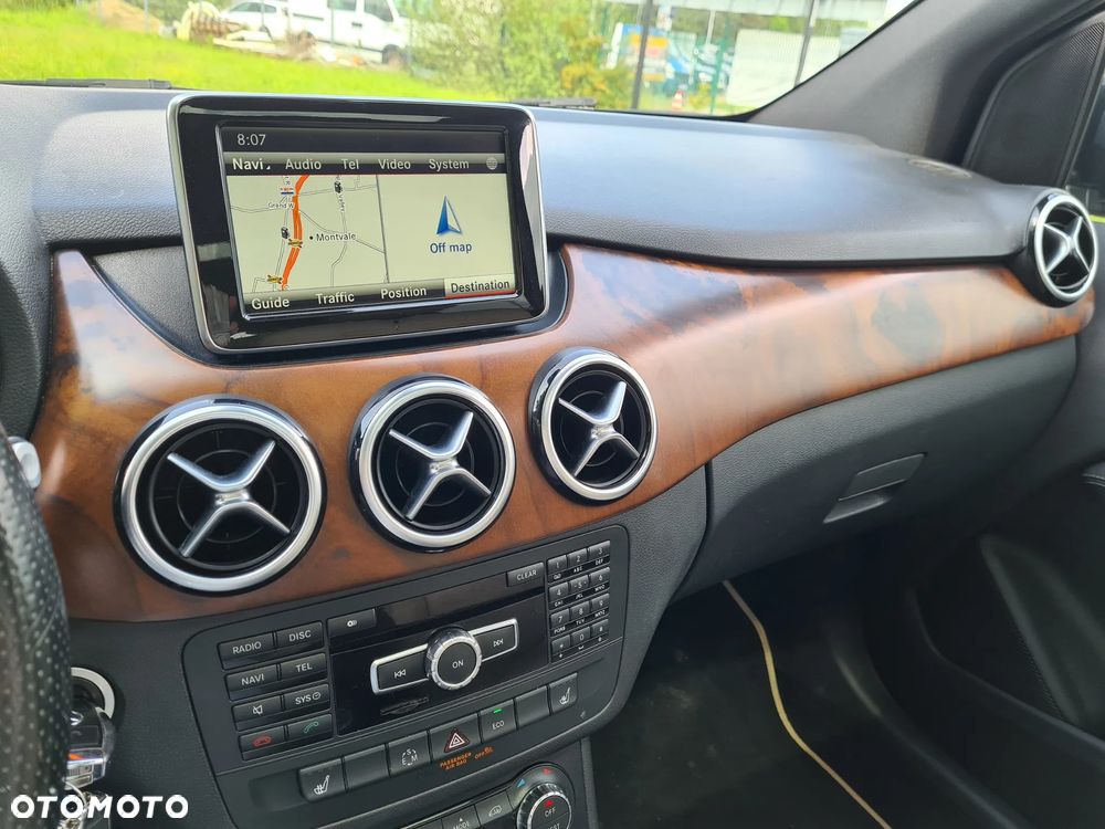 Mercedes-Benz Klasa B 250 7G-DCT AMG Line - 17