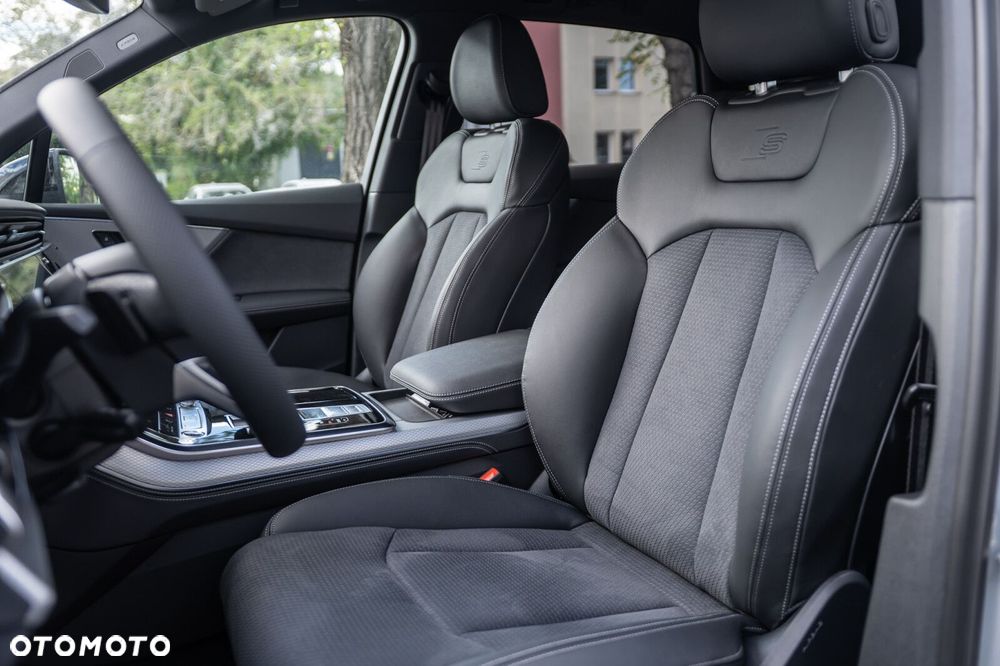 Audi Q7 60 TFSI e PHEV Quattro S Line Tiptr - 10