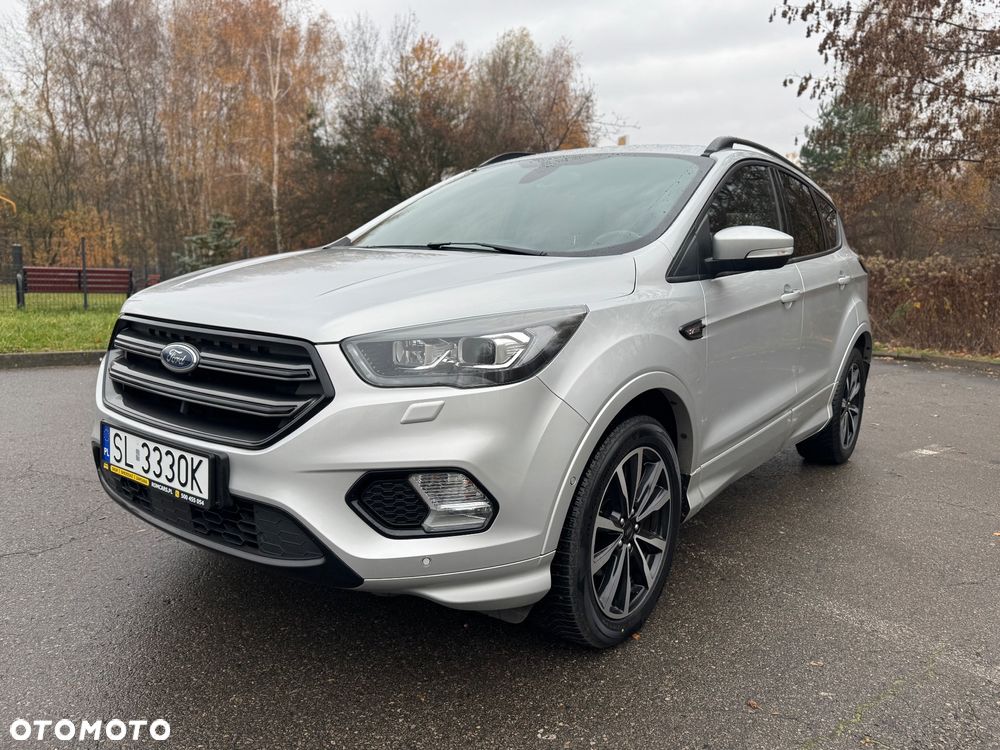 Ford Kuga 1.5 EcoBoost 2x4 ST-Line - 4