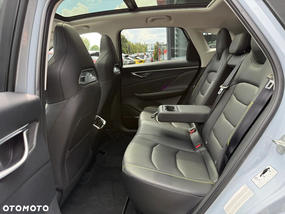 BAIC 5 1.5T Luxury DCT - 25