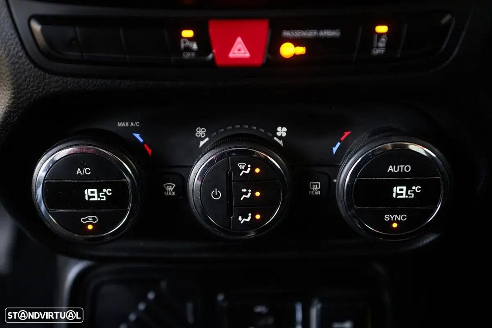 Jeep Renegade 1.6 MJD Longitude - 24