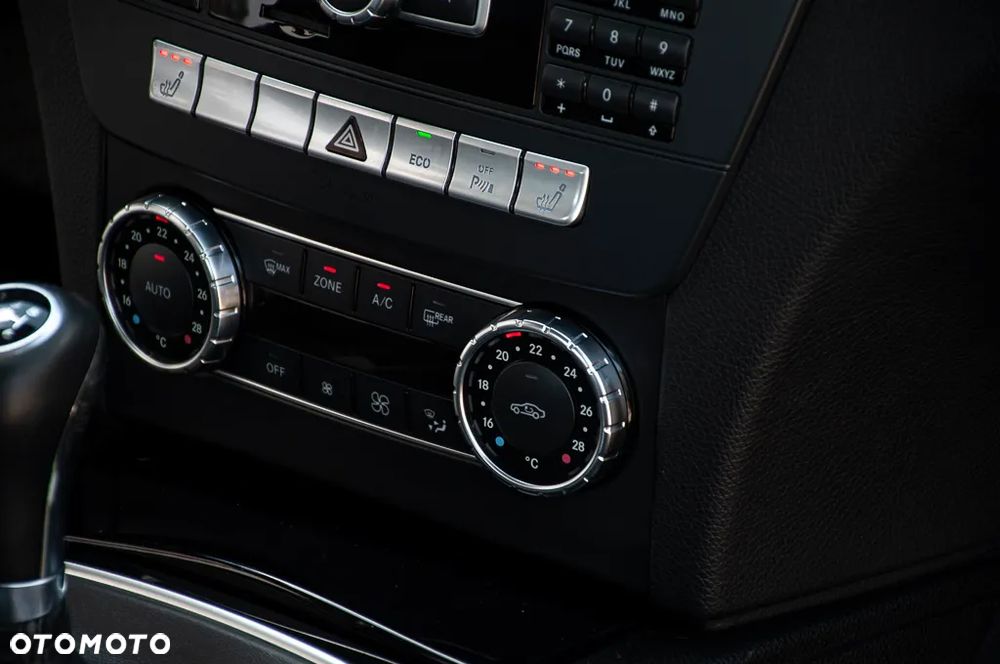 Mercedes-Benz Klasa C 180 BlueEFFICIENCY - 23