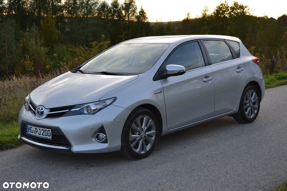 Toyota Auris 1.8 HSD Luna - 21